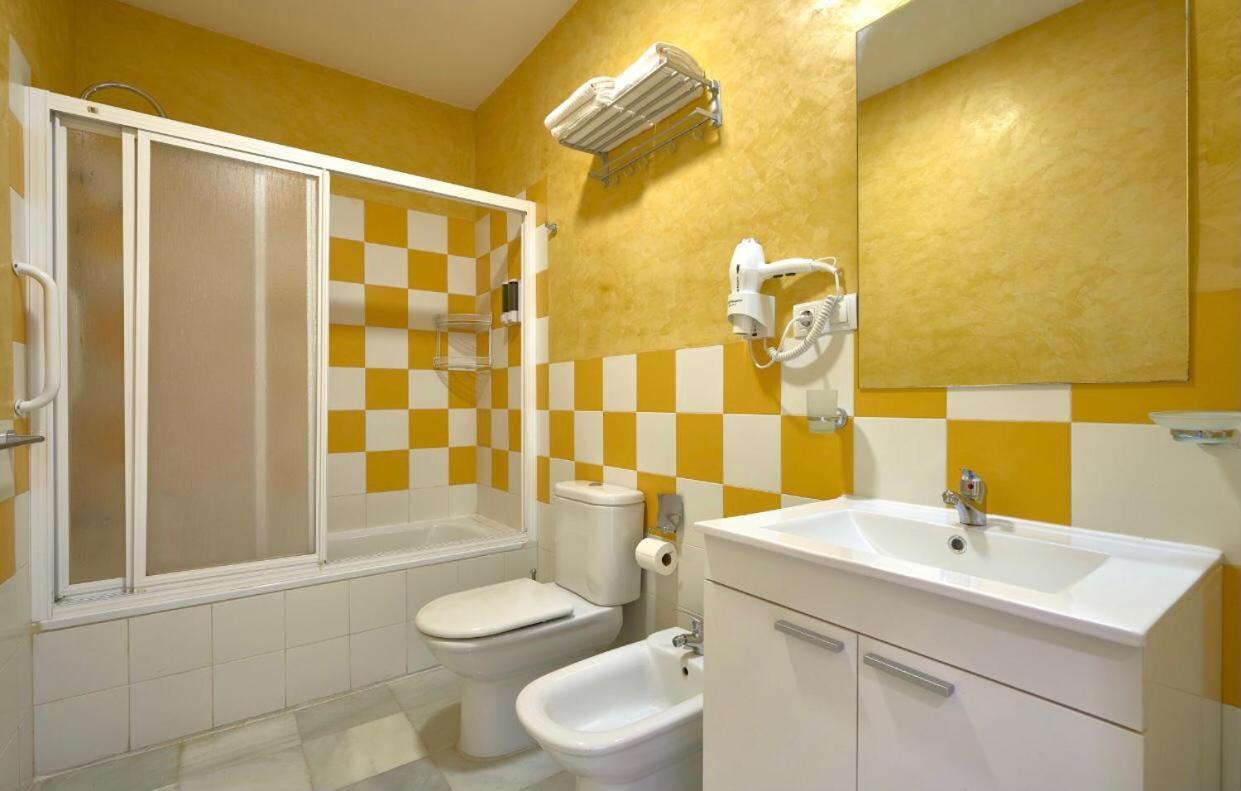 Apartamentos Y Lofts En Triana Seville Exterior photo